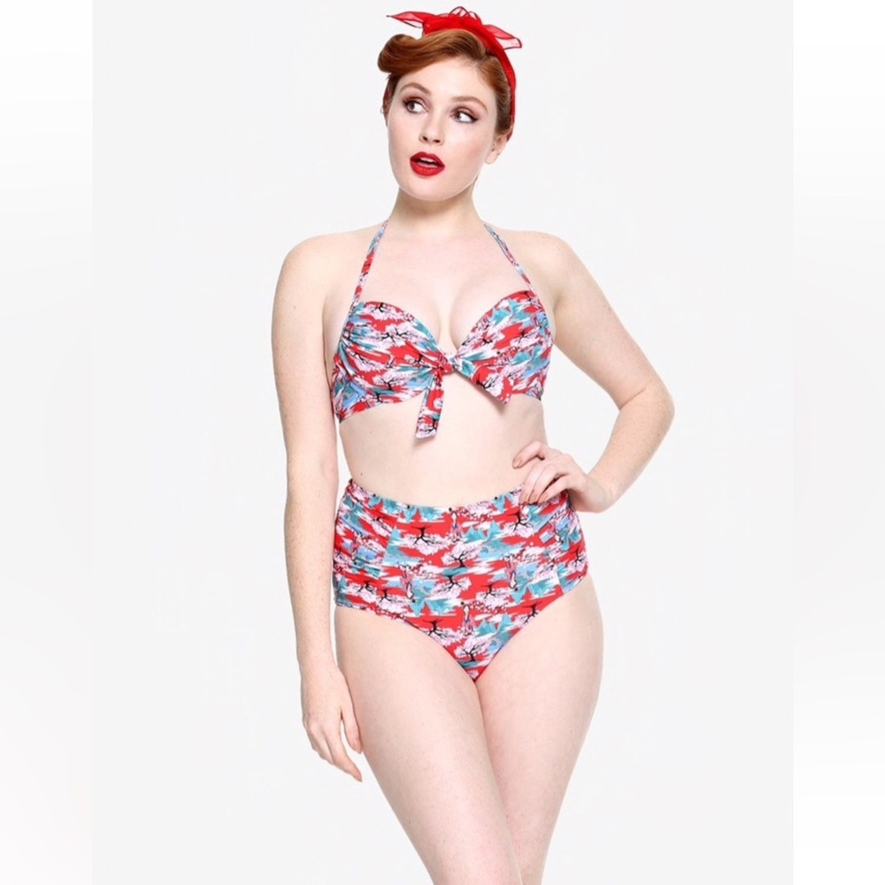 New Tags Cherry Blossom Disney’s Mulan Woman’s 2 Piece Retro Bikini Size: Small